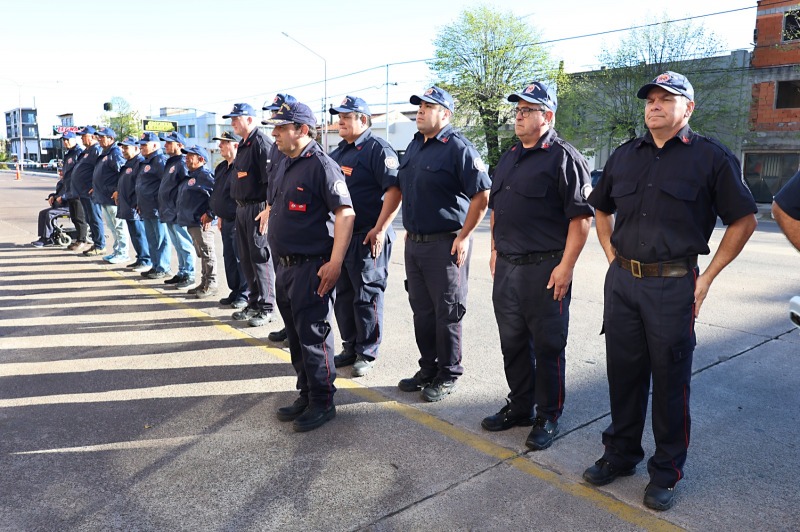 Bomberos conmemor los 76 aos de la institucin